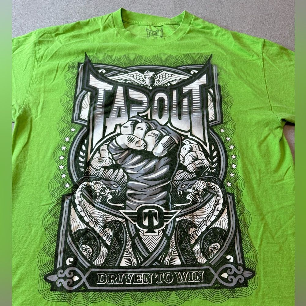 Vtg Tapout Mens XL drivin to win T-Shirt green